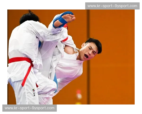 空手道网球拍：力与美的创新融合